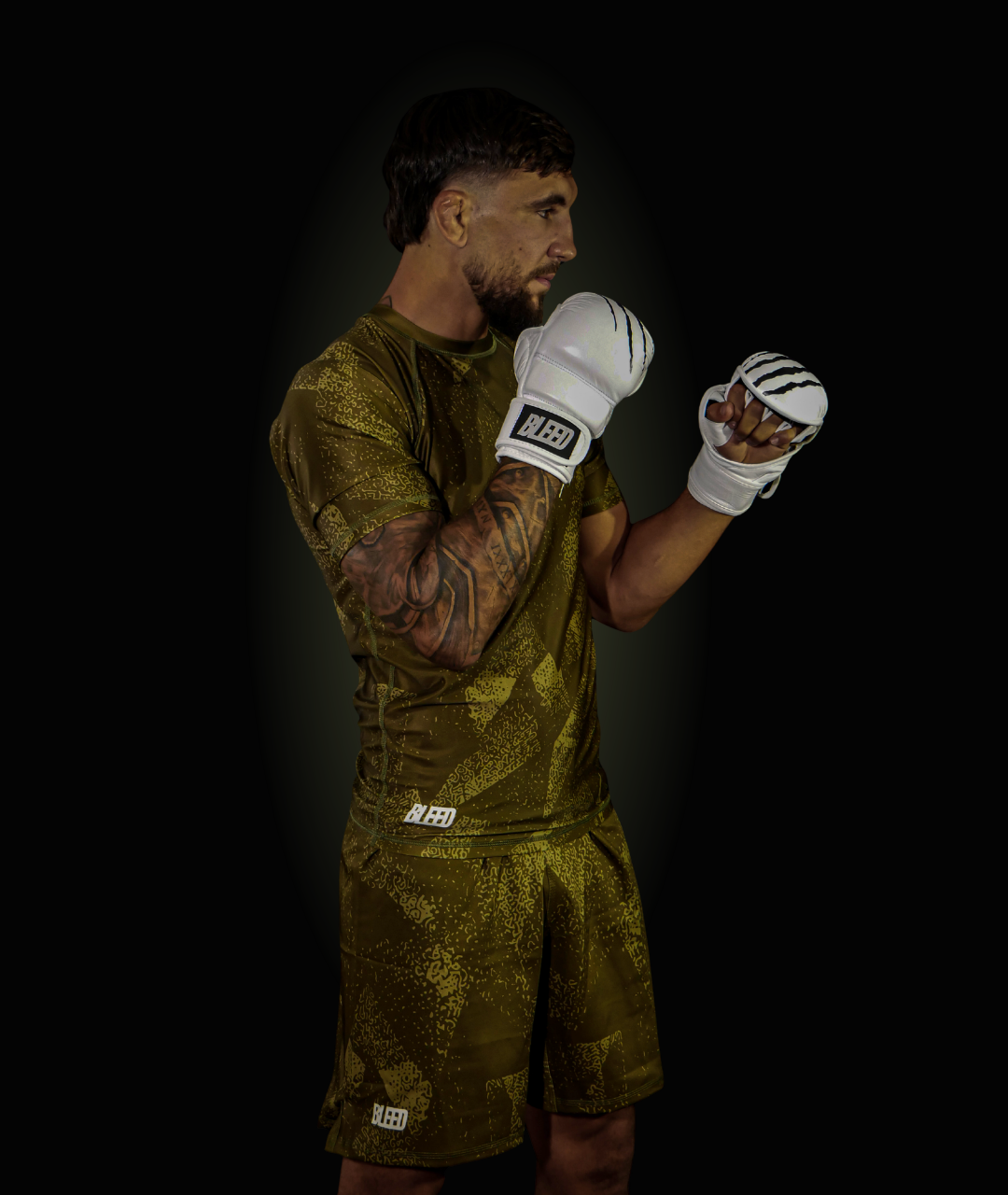 Ensemble TERRAIN - Rashguard & Short de combat