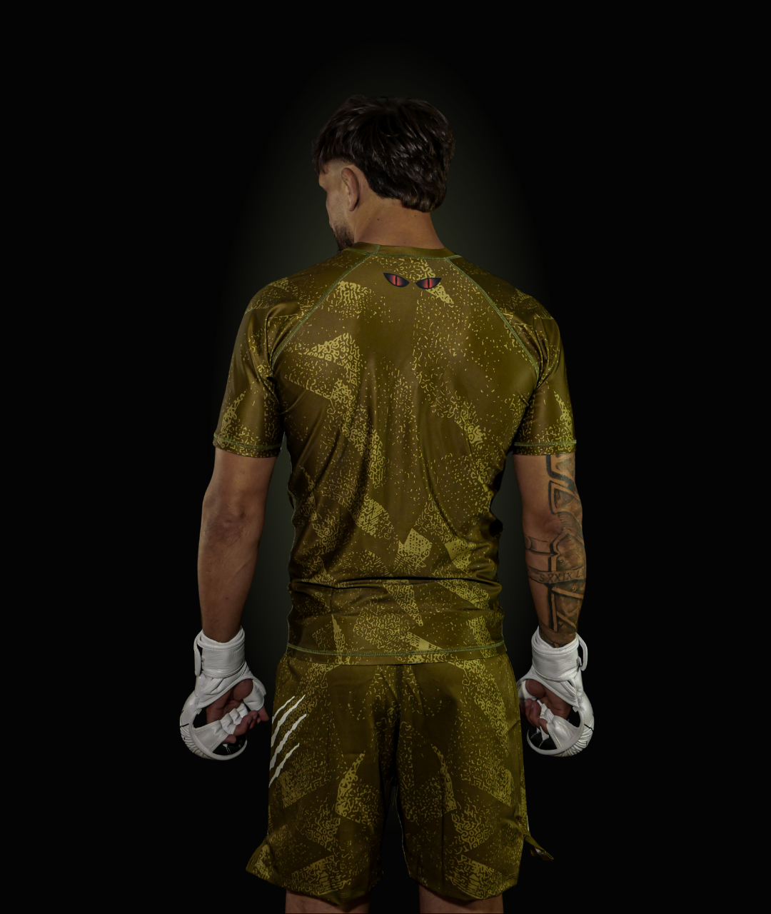 Ensemble TERRAIN - Rashguard & Short de combat